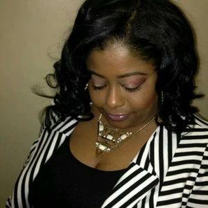 Meet your Posher, Aisha